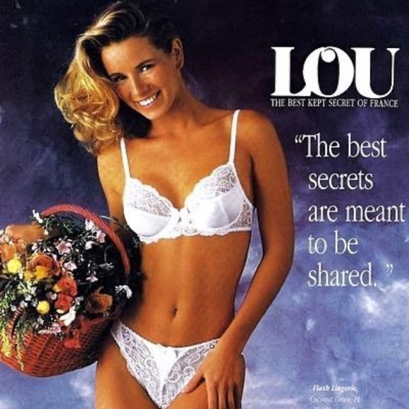 Vintage Lou from Paris, France, Satin & Lace Underwire Red Bra - Picture 11 of 12